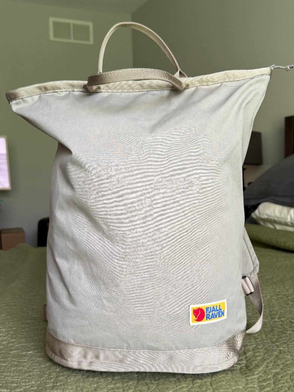 Fjallraven Vardag Totepack Fog Grey Convertible Backpack Tote Bag 27240 - Picture 2 of 10